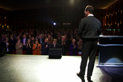 Die Verleihung der Urania-Medaille 2022 an Igor Levit würdigte den herausragenden Künstler für sein öffentliches Engagement gegen Antisemitismus, Rassismus, Ausgrenzung und für eine offene Gesellschaft.