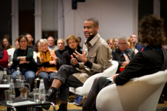 Urania Kontrovers mit Tarik Tesfu